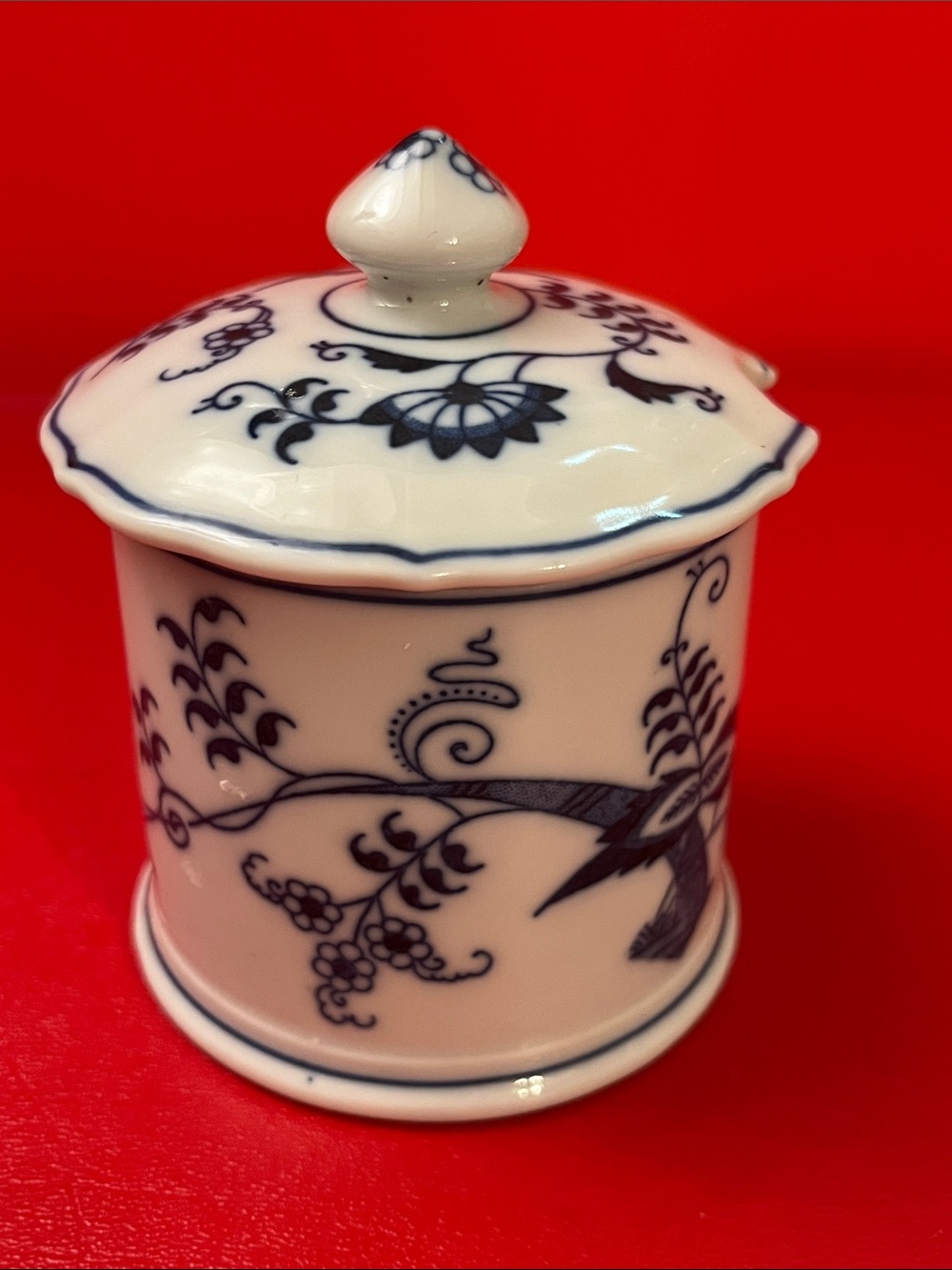 1950s Vintage Japanese Chinoiserie Meissen Blue Danube Lidded Jam